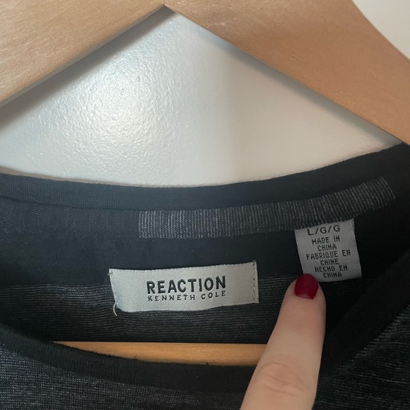 Kenneth Cole Tee Shirt - Picture 3 of 4